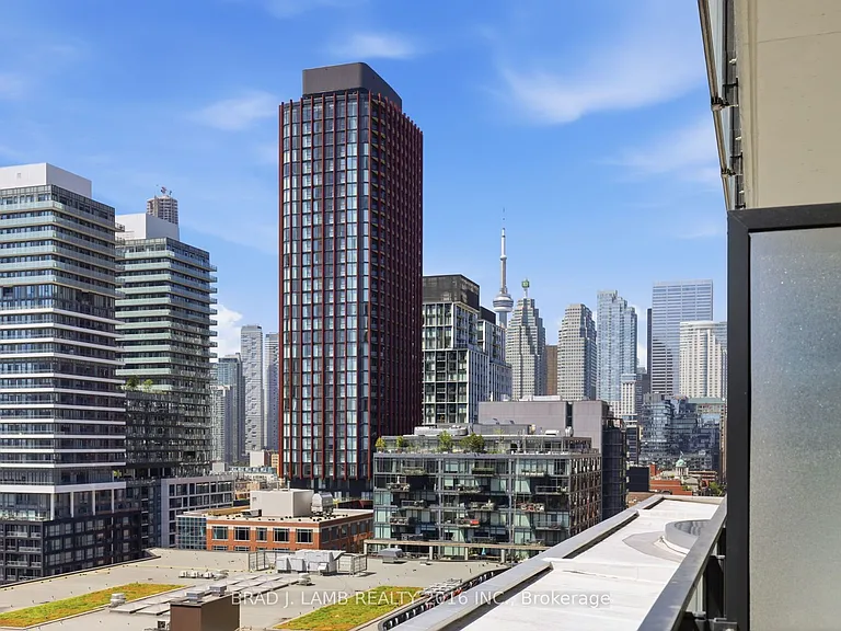 284 King St E #1303 — Photo 17