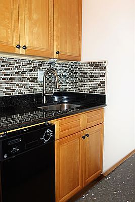 5th image of 449 W 47th St #4