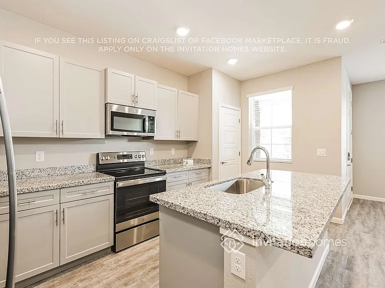 1749 S Elk Way — Photo 8