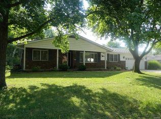 4807 D Adrian Ct, Godfrey, IL