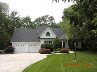 2480 E 9th Pl, Hobart, IN 46342