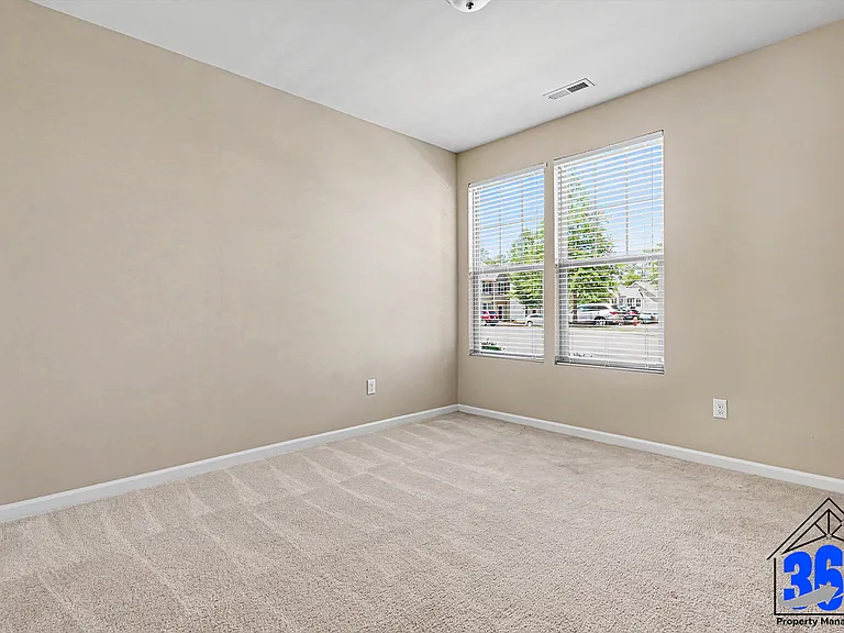2229 Sunny Cove Dr — Photo 13