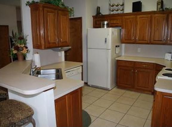 4th image of 3338 Del Aire Pl