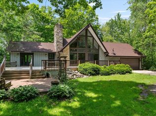 2805 River Park Rd, Saukville, WI 53080