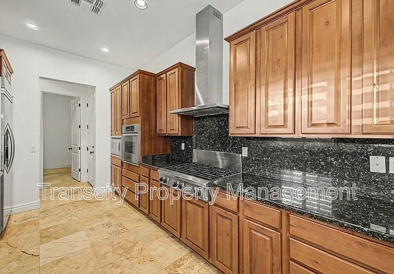 111 W Missouri Ave #B — Photo 6