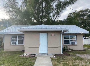 2416 10th Street W, Bradenton, FL 34205