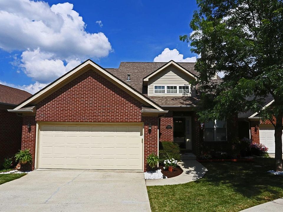 1st image of 2253 Valencia Dr