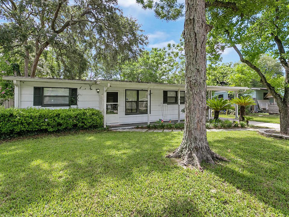 1st image of 2225 Bourget Dr