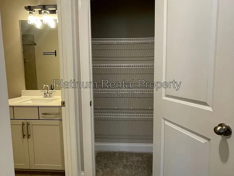 3215 Summerpoint Xing — Photo 73