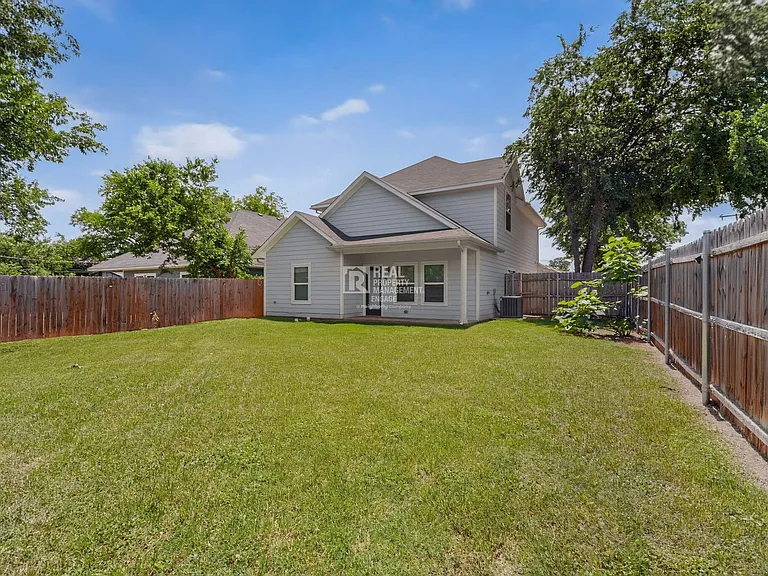 5838 Humbert Ave — Photo 45