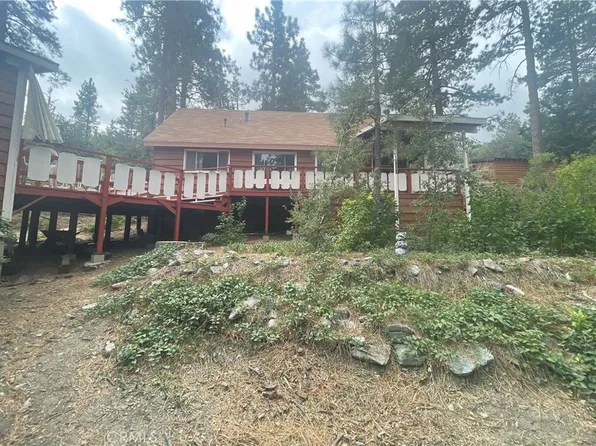 1057 Eagle Rd, Wrightwood, CA 92397