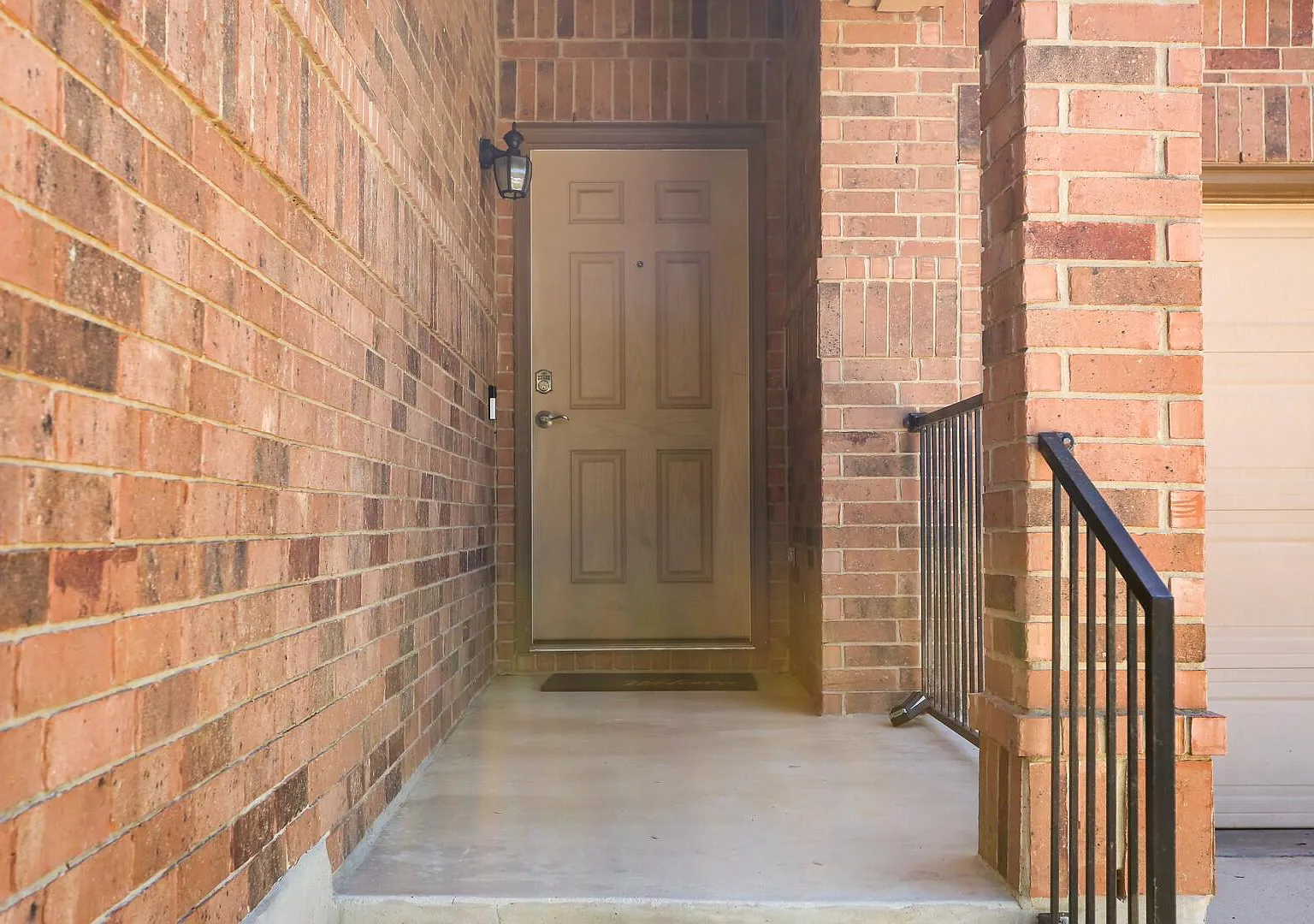 903 Spello Cir — Photo 3