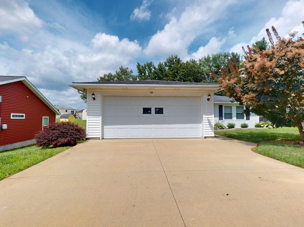 62 Brushwood Dr