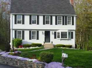 8 Tiffany Ln, Andover, MA 01810