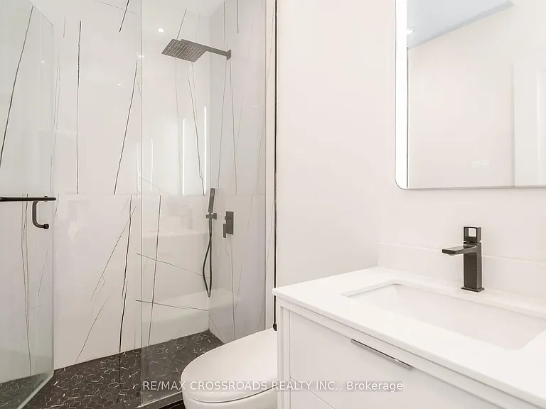 10 Hamstead Ave — Photo 25