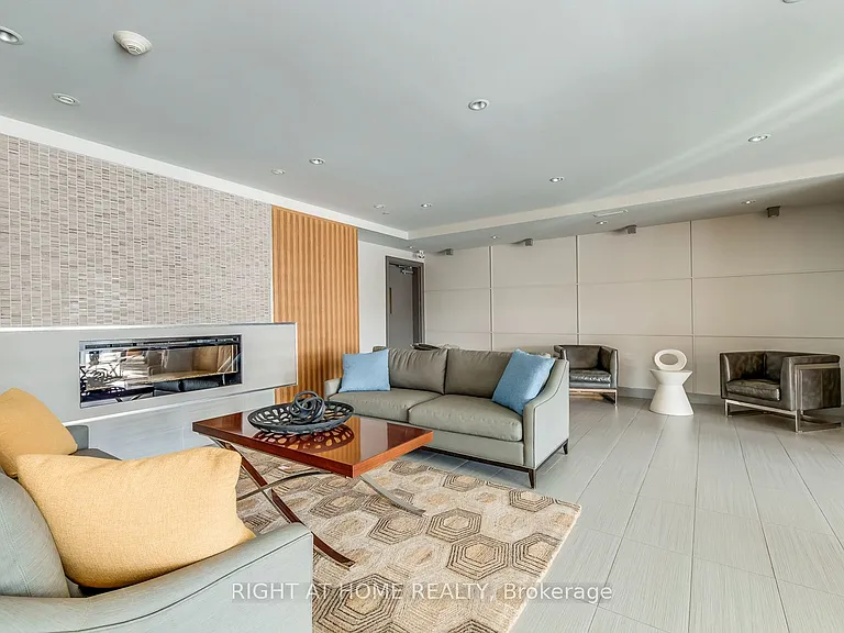 3028 Creekshore Cmn #215 — Photo 5