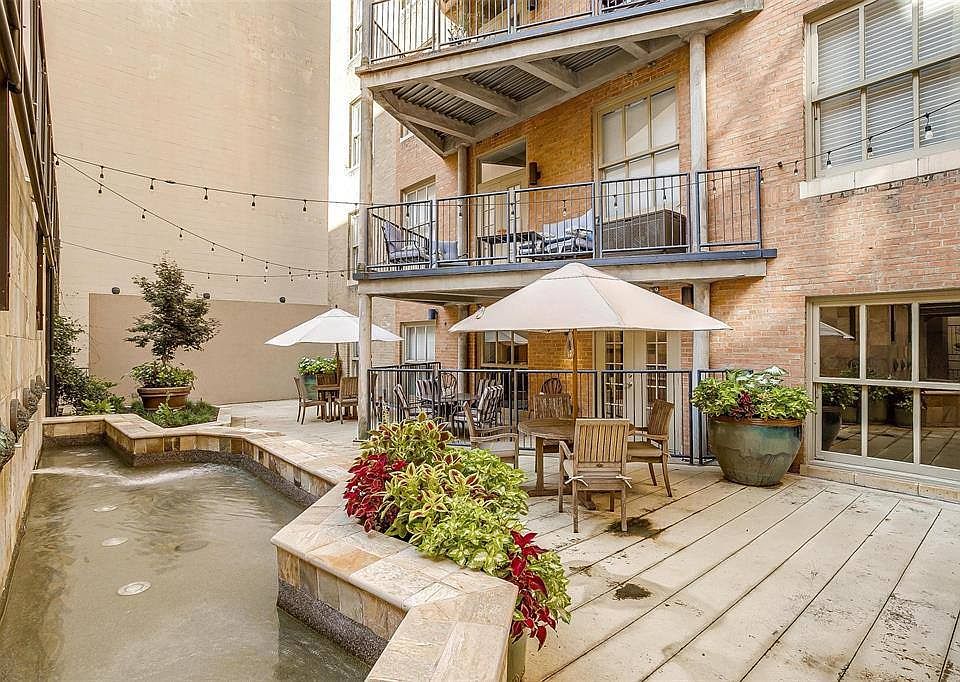 1st image of 411 W 7th St APT 202