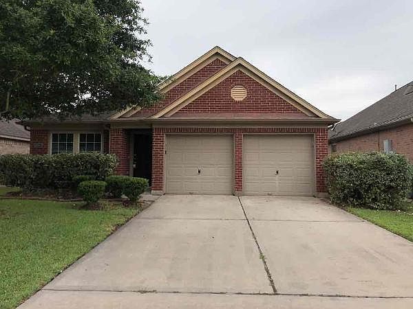 1st image of 19003 Bluestone Hollow Ln