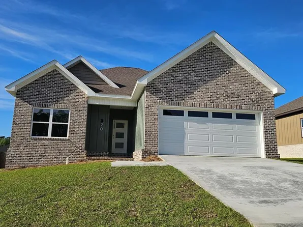 370 Spruce Ln, Ozark, AL 36360