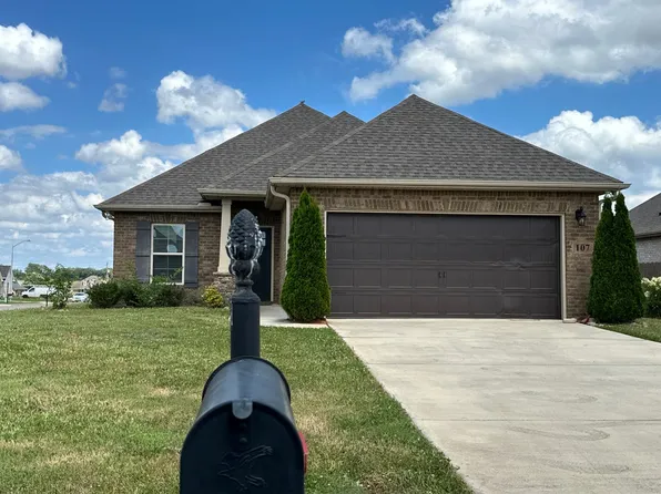 107 Elledge Farm Dr, Hazel Green, AL 35750