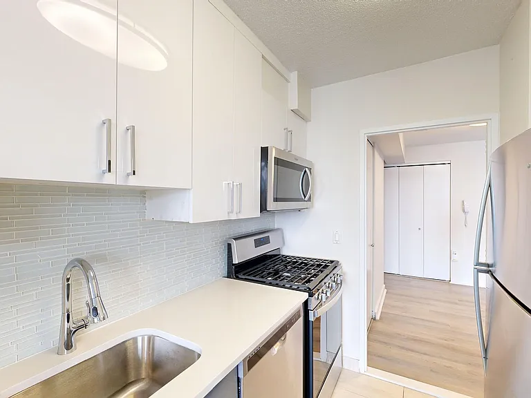 View 34 — Photo 221