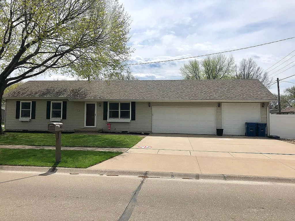605 W Price St photo 1