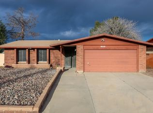 6643 N Galaxy Rd, Tucson, AZ 85741