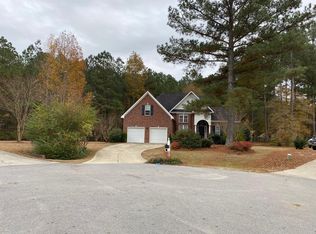 903 Penguin Dr, Fayetteville, NC 28312