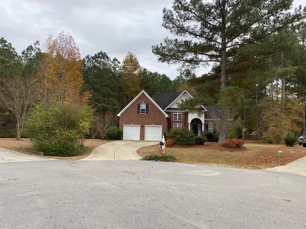 903 Penguin Dr, Fayetteville, NC 28312