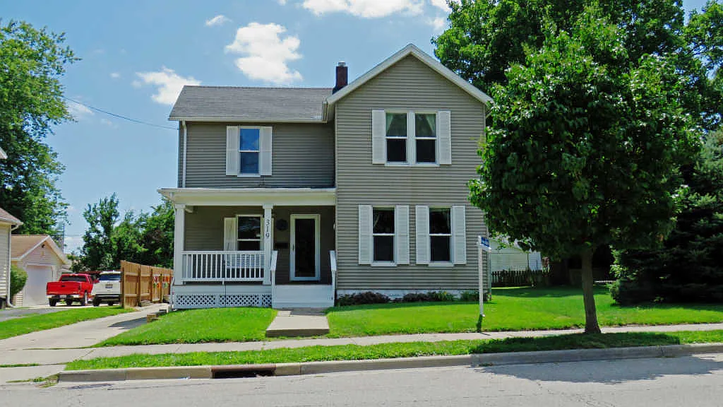 319 E Lincoln St photo 1