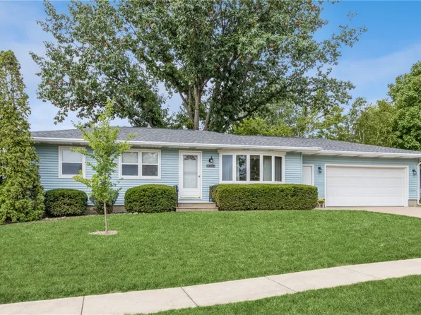 2602 29th St SW, Cedar Rapids, IA 52404