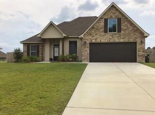 922 Lob Lolly Ct, Ponchatoula, LA 70454