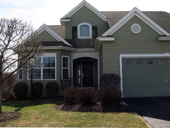 2nd image of 15 Waverly Pl