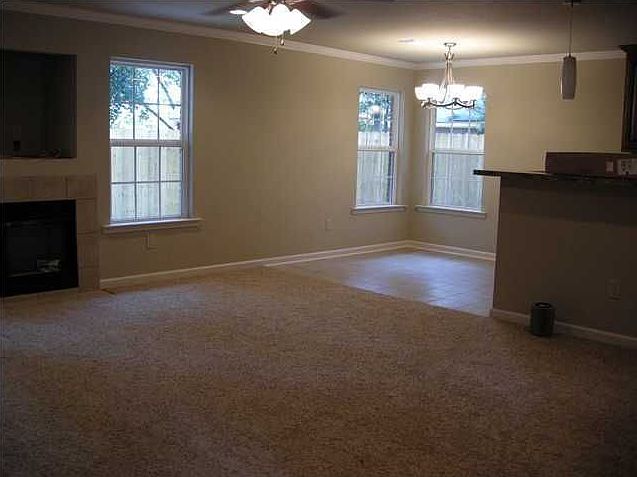2nd image of 3751 Honeysuckle Rd