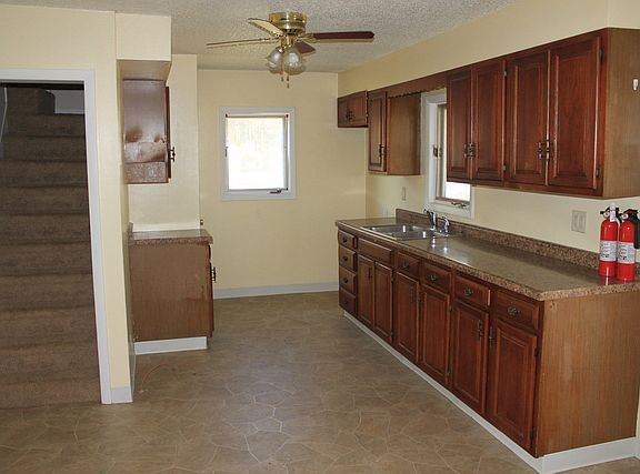 2nd image of 214 W 13th St