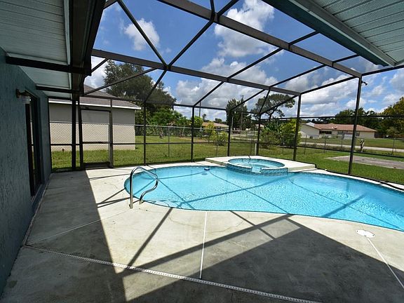 3rd image of 609 Del Aire Ct