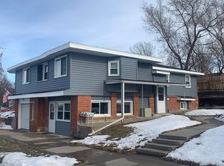 211 S Merrill St, Chamberlain, SD 57325