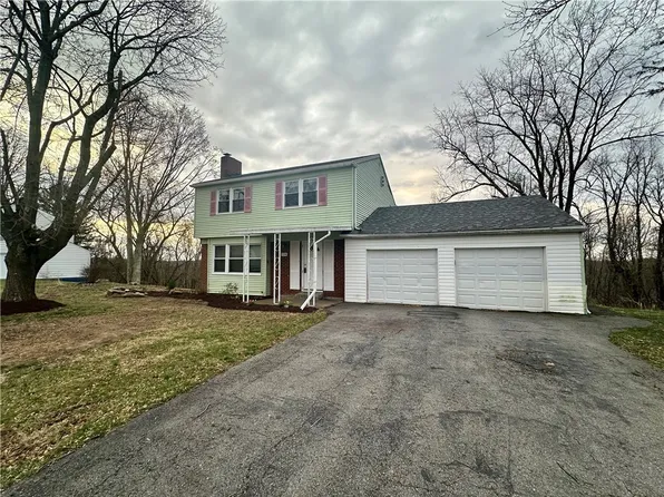 116 Knollwood Dr, Industry, PA 15052