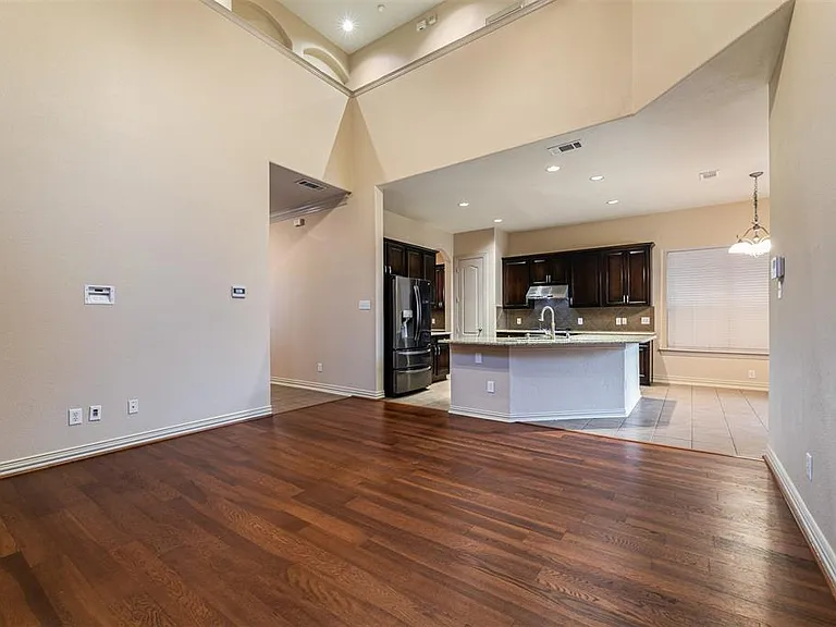 1475 Cambridge Dr — Photo 19