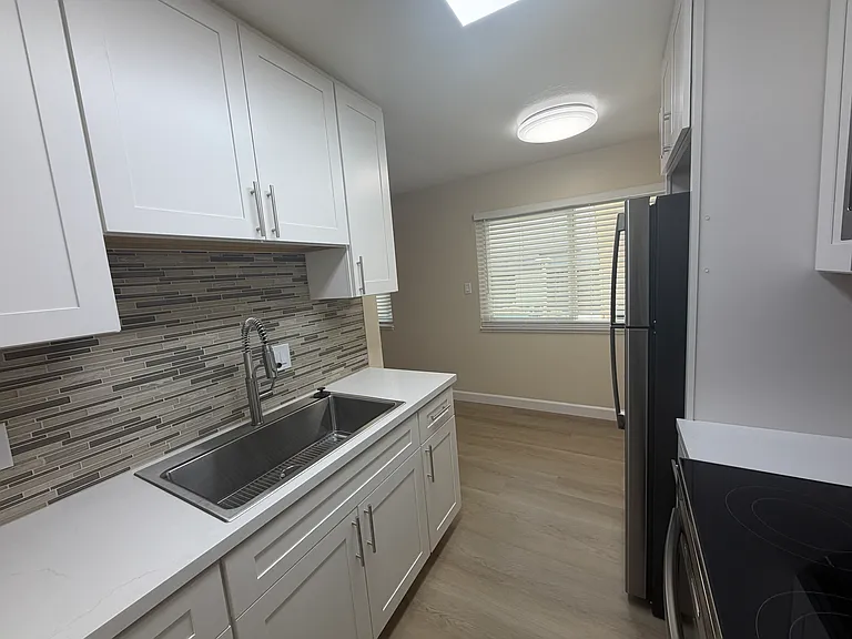 1656 Newhall St #2 — Photo 6