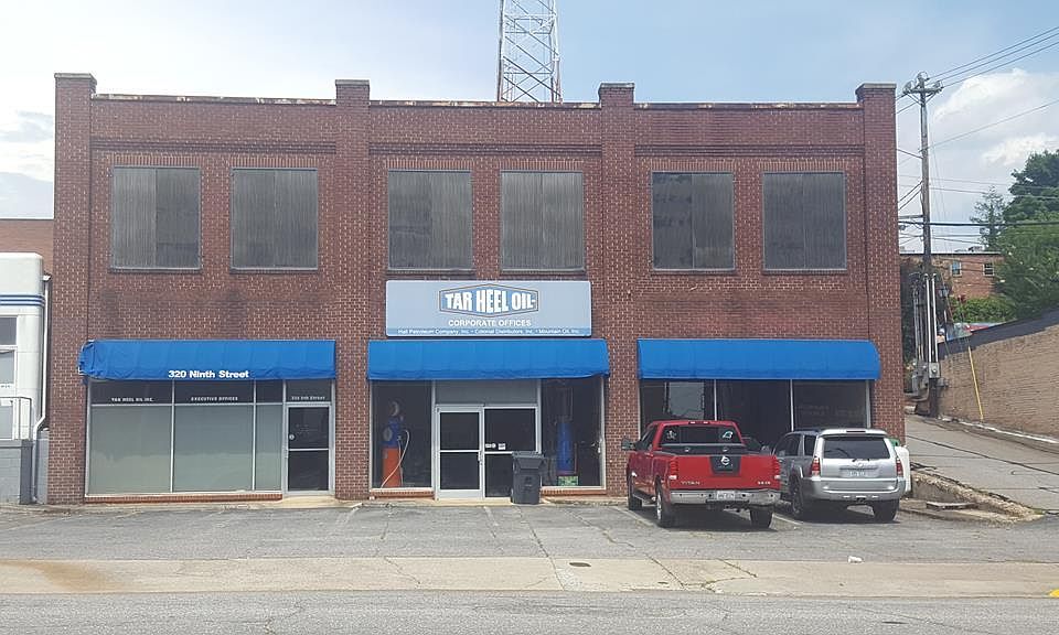 1st image of 817 W D St