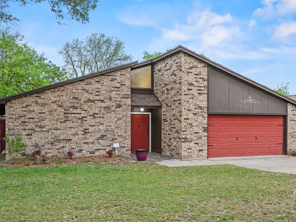 3820 Sugar Ridge Rd, Fort Worth, TX 76133