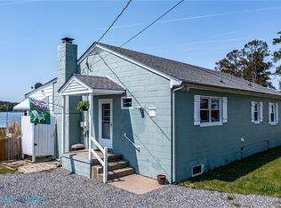 403 Lake Francis Ln, Lottsburg, VA 22511