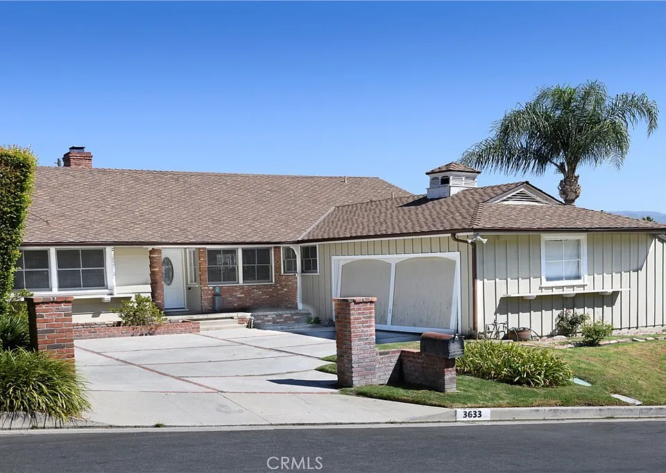 3633 Willowcrest Ave
