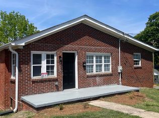 122 Dellabrook Rd, Winston Salem, NC 27105