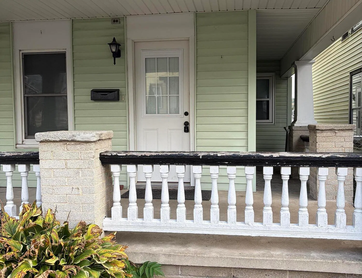 3 bed, 1158 sqft, $1,000 — Photo 2