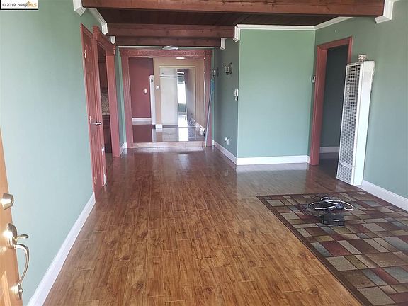 3rd image of 4204 Jenkins Way