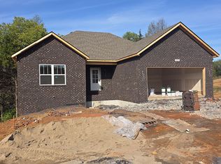 605 Hillcrest Dr, Bardstown, KY 40004