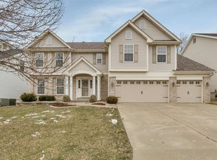 9028 Harvest Run Dr, O'Fallon, MO 63368
