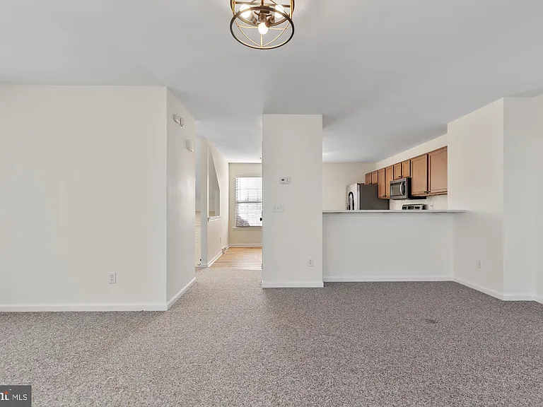 311 Paradee Dr — Photo 8